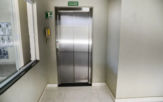 Apto c rea Gourmet a 300m da Praia das Toninhas