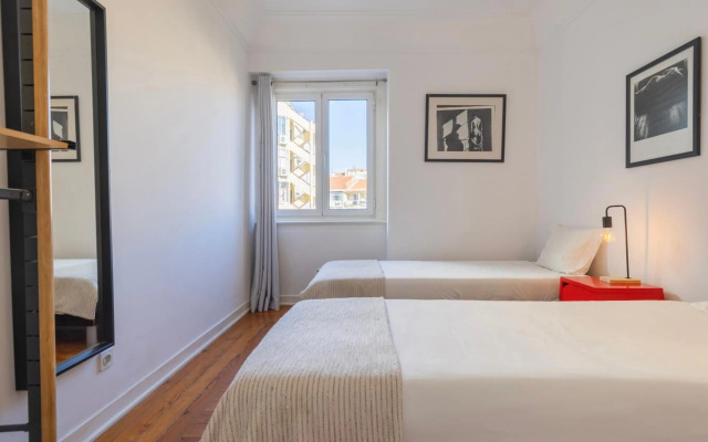 Liberdade Charming Apartment by LovelyStay
