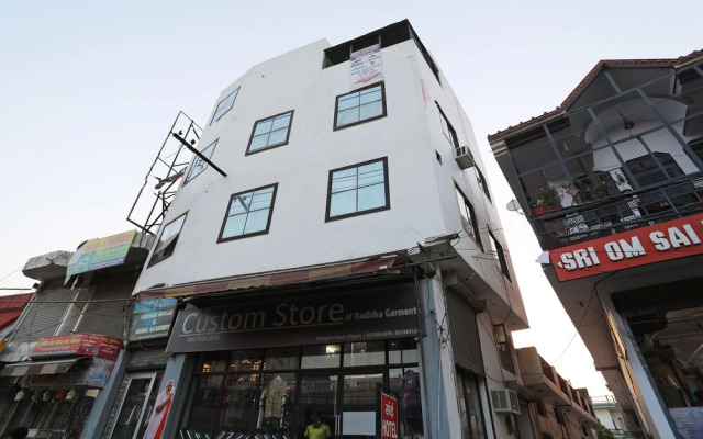 Spot On 40652 Hotel Sai Niwas