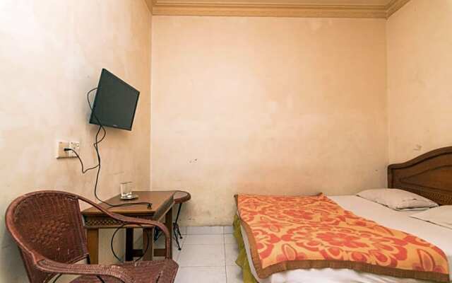 OYO 2422 Rama Hotel