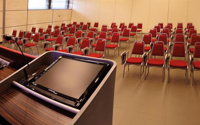 Rmh Modena Des Arts