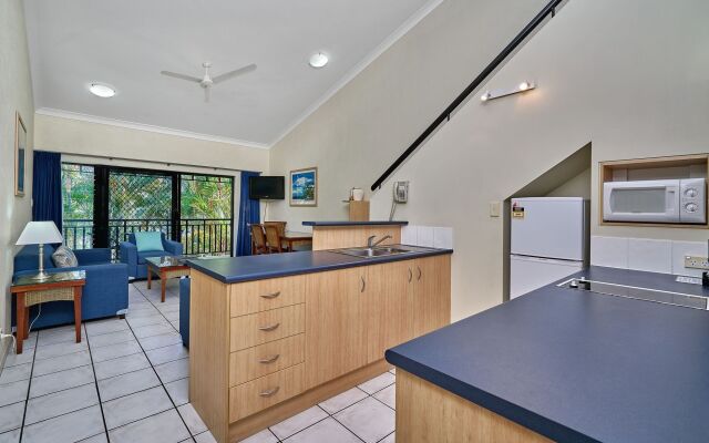 Trinity Beach Club Holiday Apartments