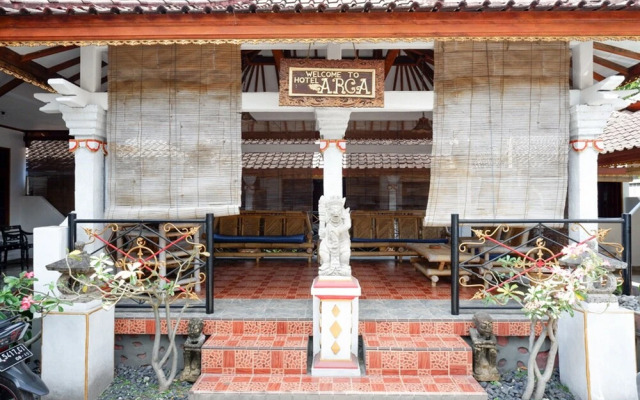 RedDoorz near Mayura Park Lombok 2