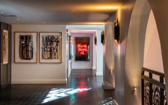 The Mayfair Hotel Los Angeles