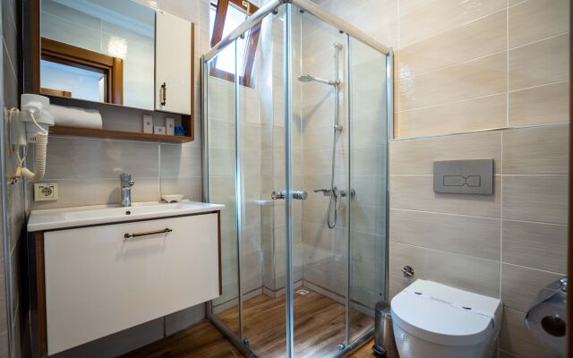 Cunda Giritlioğlu Otel Adult Only +12