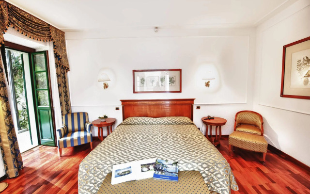 Relais Casali della Cisterna