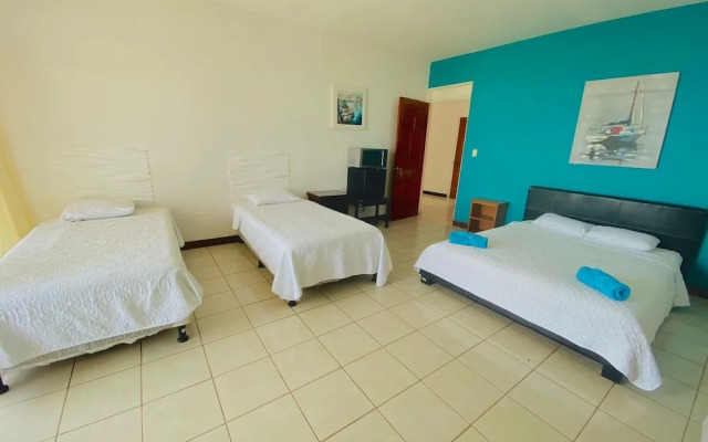 Hotel Las Brisas