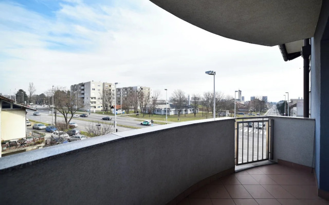 LXXVII Apartment