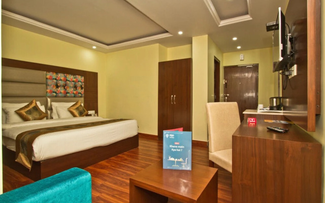 OYO 8333 Snow Lotus Hotel