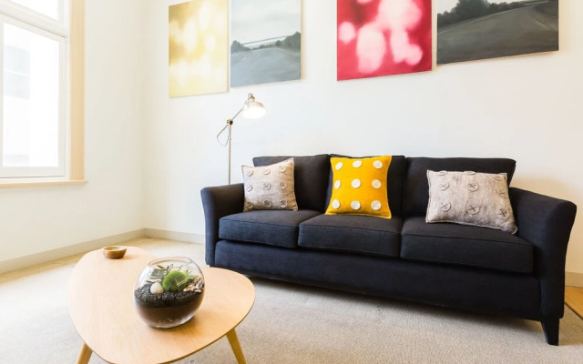 GEM, 1BDR Melbourne Apartment