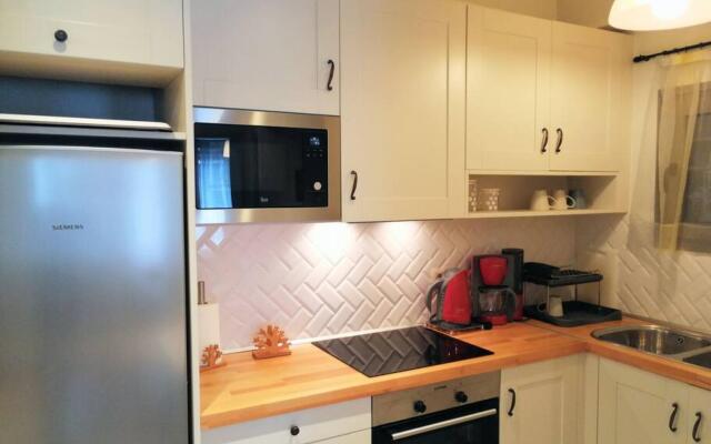 Stylish Apartment in Acropolis