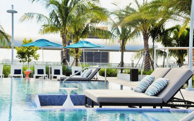 Luxury 2BR Condos at Hollywood Beach