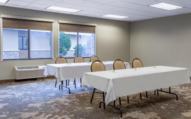 Holiday Inn Rockford by IHG