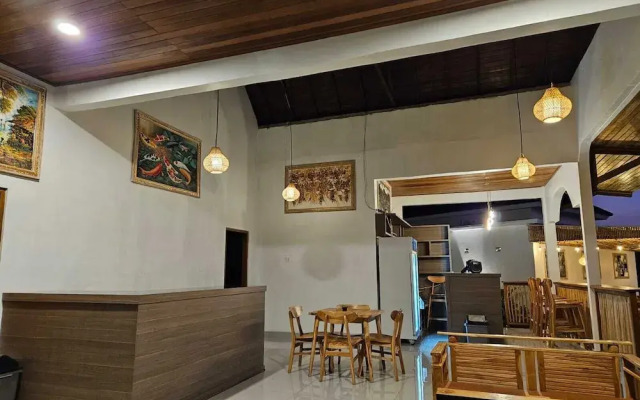 Kelingking Parama Resort