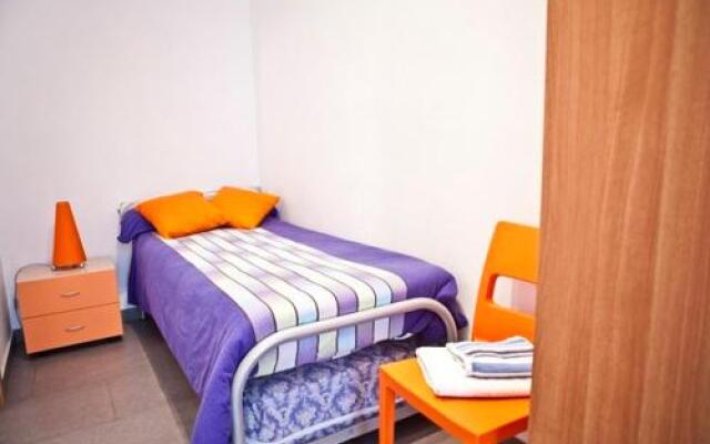 AB Eixample Derecho Apartments