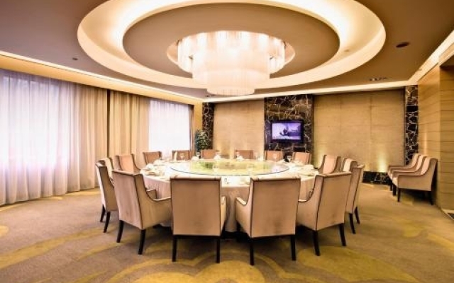 Huarui Jianguo Hotel