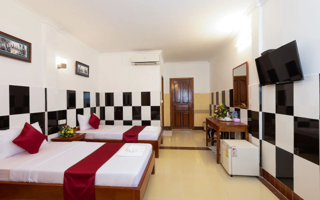 Botoum Hostel