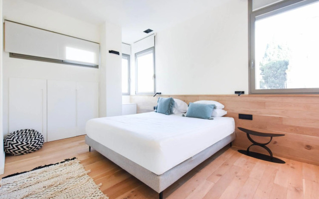 Authentic 3BR Penthouse in Ben Gurion by HolyGuest