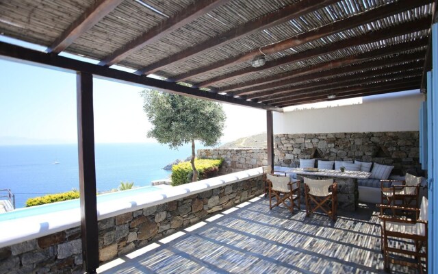 Villa Attalus 3