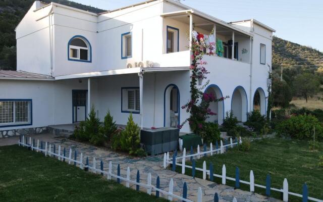 Yalıyanı Pansiyon