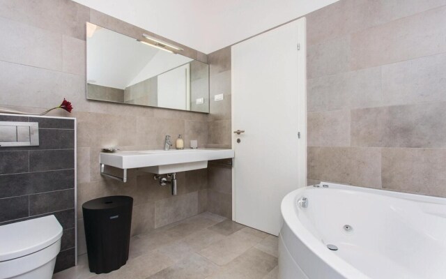 Awesome Home in Malinska With Wifi and 2 Bedrooms