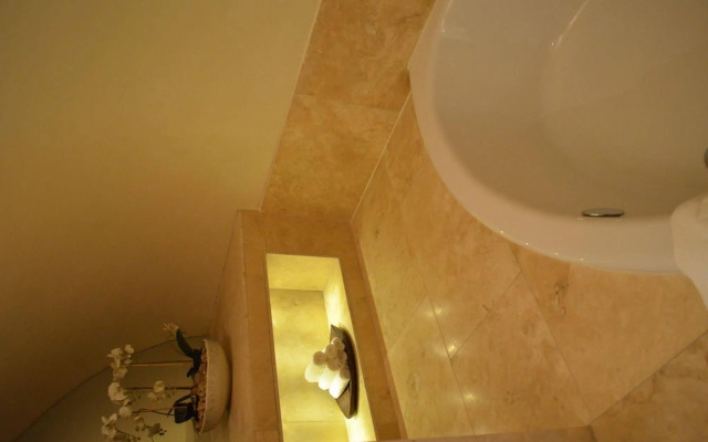 Apsley House Hotel
