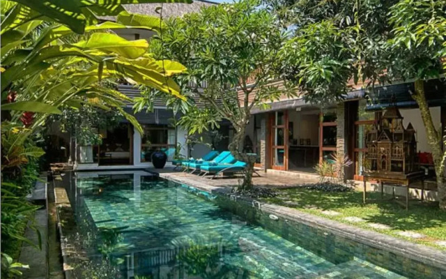 Villa Amira Legian