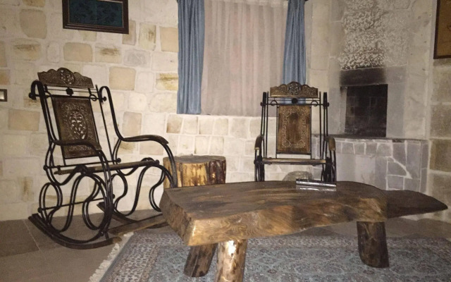 Oread Cave Suites