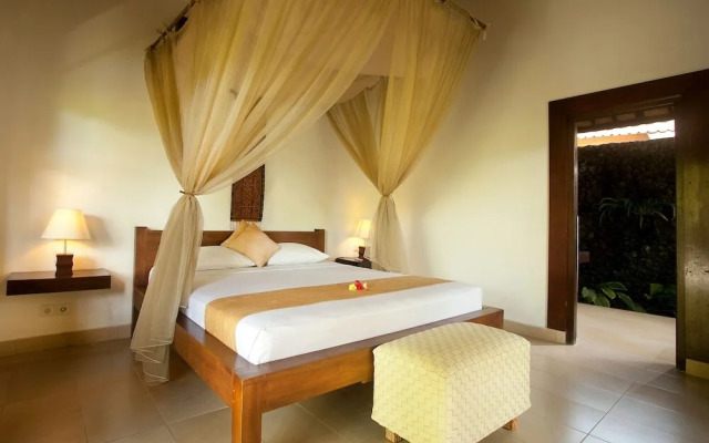 Bukit Temawang - Villa and Farm with Mt. Agung View