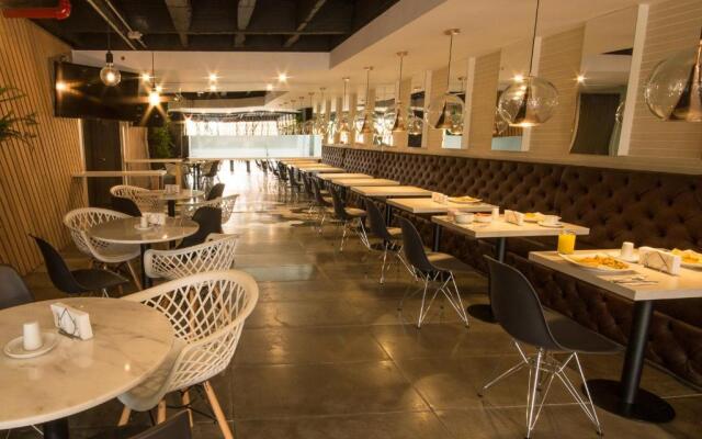 Lleras Green Hotel