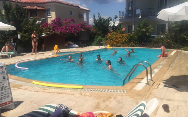Yaprak Hotel