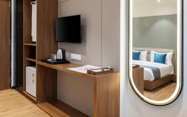 The Zuree Hotel
