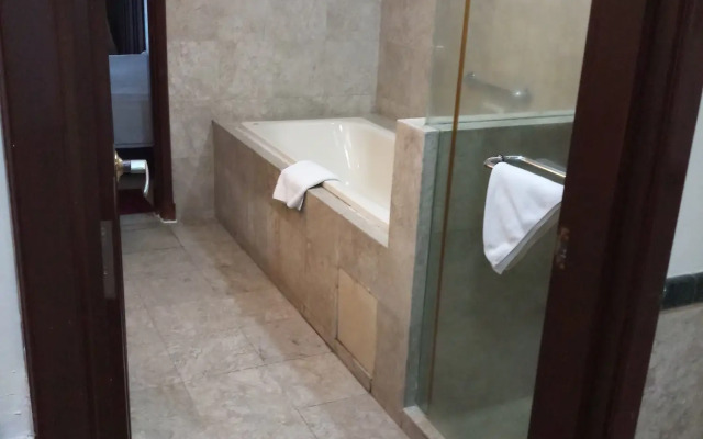 Residency Suites At Times Square