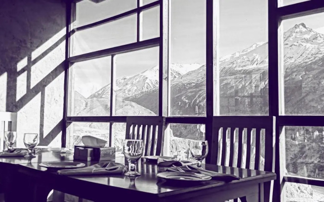 Old Hunza Inn