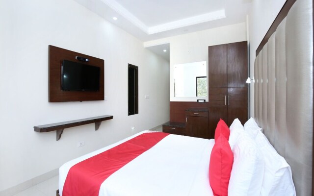 OYO 12245 Park Royal