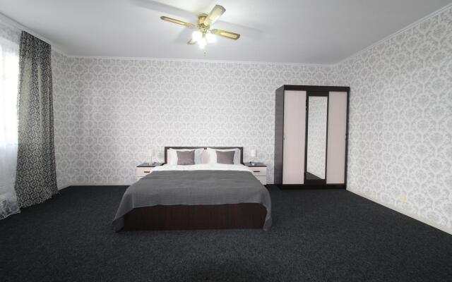 Апартаменты на улице Новомарьинская 5