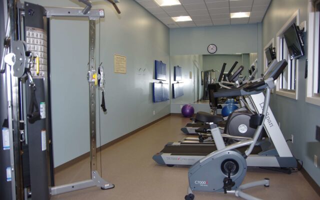 Best Western Plus Lacombe Inn & Suites