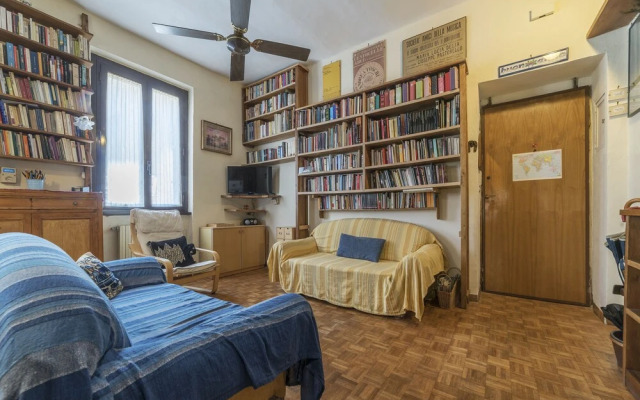 San Lorenzo Wooden Flat