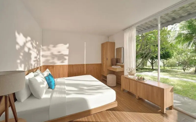 Palace Long Hai Resort – Guest Rooms – Ba Ria