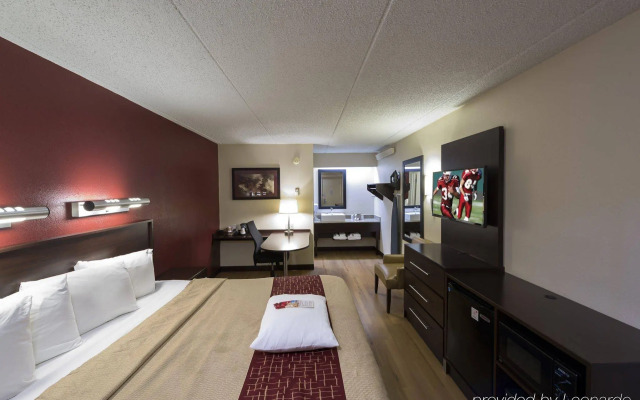 Red Roof Inn PLUS+ University at Buffalo - Amherst