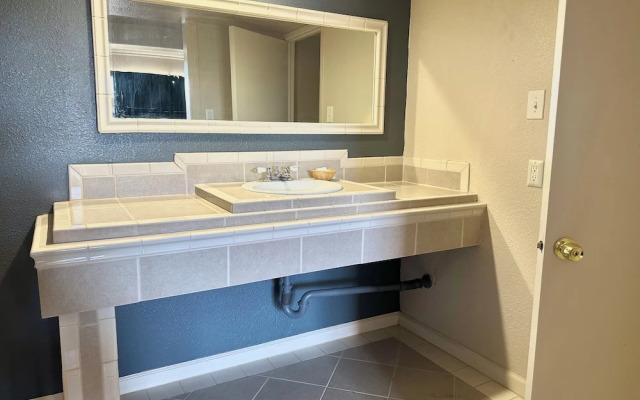Regency Inn Fresno