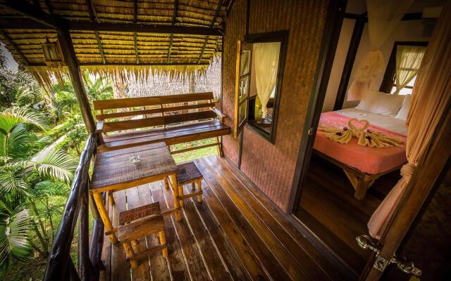 Tarzan Island Bungalow