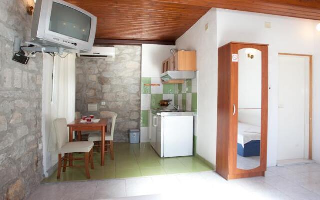 Apartments Adela