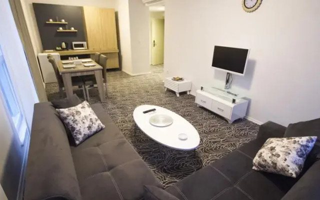 Self Home Concept & Aparts Tuyap