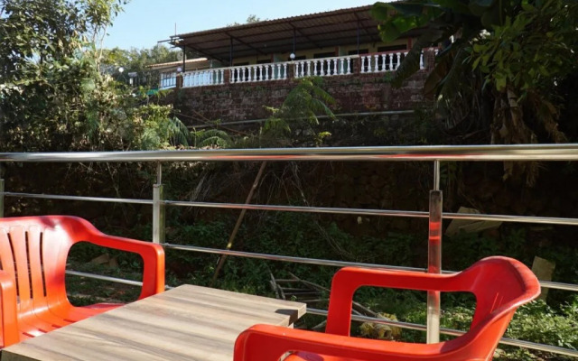 Venna View by OYO Rooms
