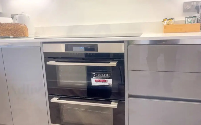 Stylish Westgate-on-sea Haven Near Beach By Adliv