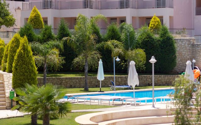 Loutra Resort