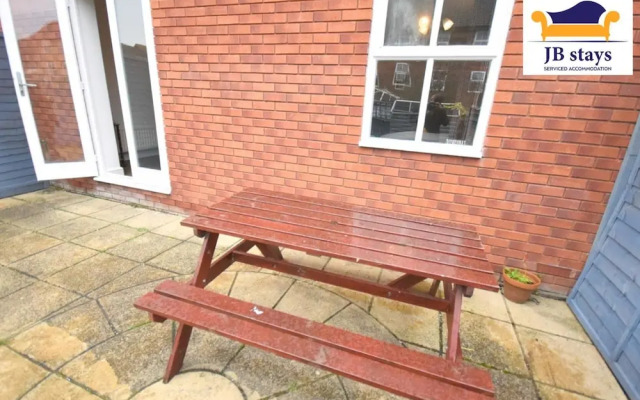 5 Bed House Leisure/business Free Parking