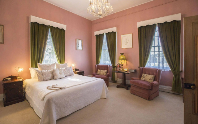 The Racecourse Inn
