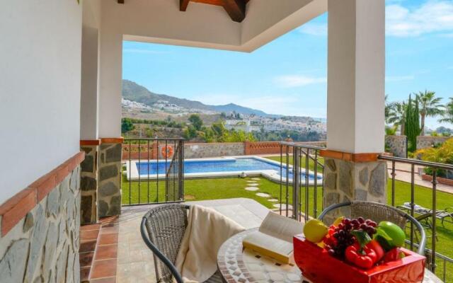 Villa Antonio Nerja by Ruralidays
